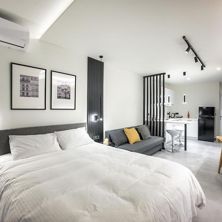 Cozyio- Ioannina City Center, Luxury Accommodation エクステリア 写真