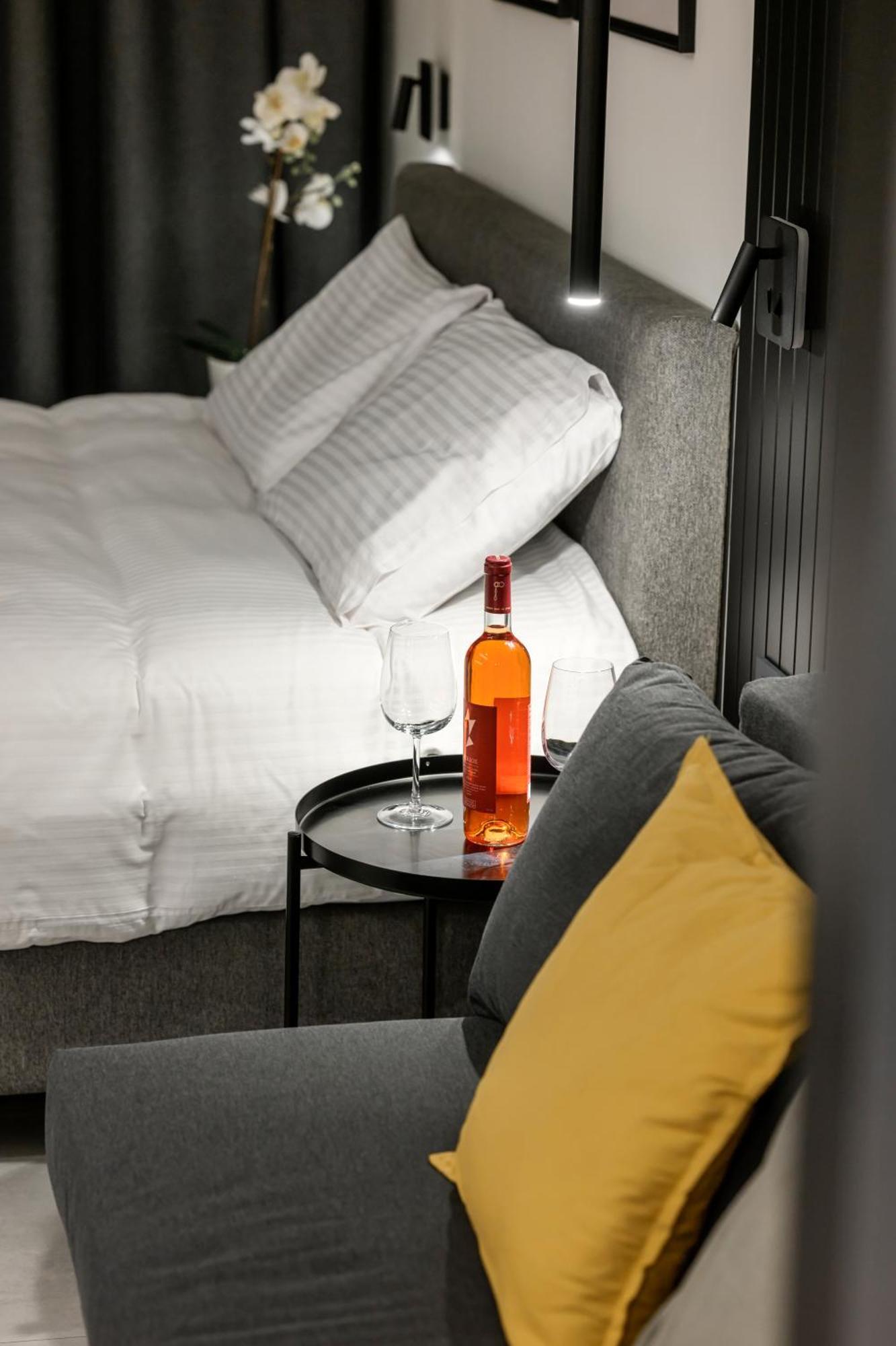 Cozyio- Ioannina City Center, Luxury Accommodation エクステリア 写真