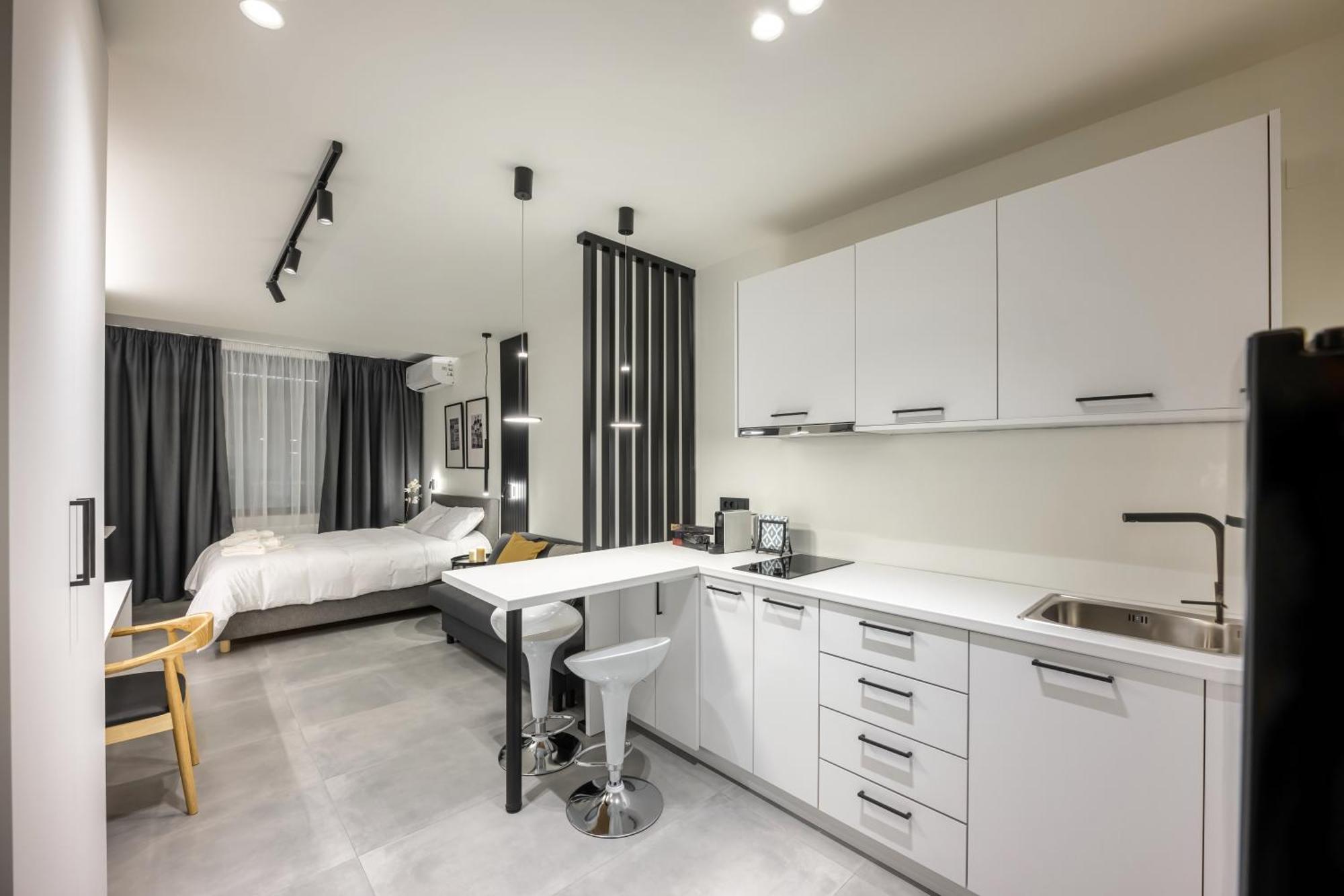 Cozyio- Ioannina City Center, Luxury Accommodation エクステリア 写真