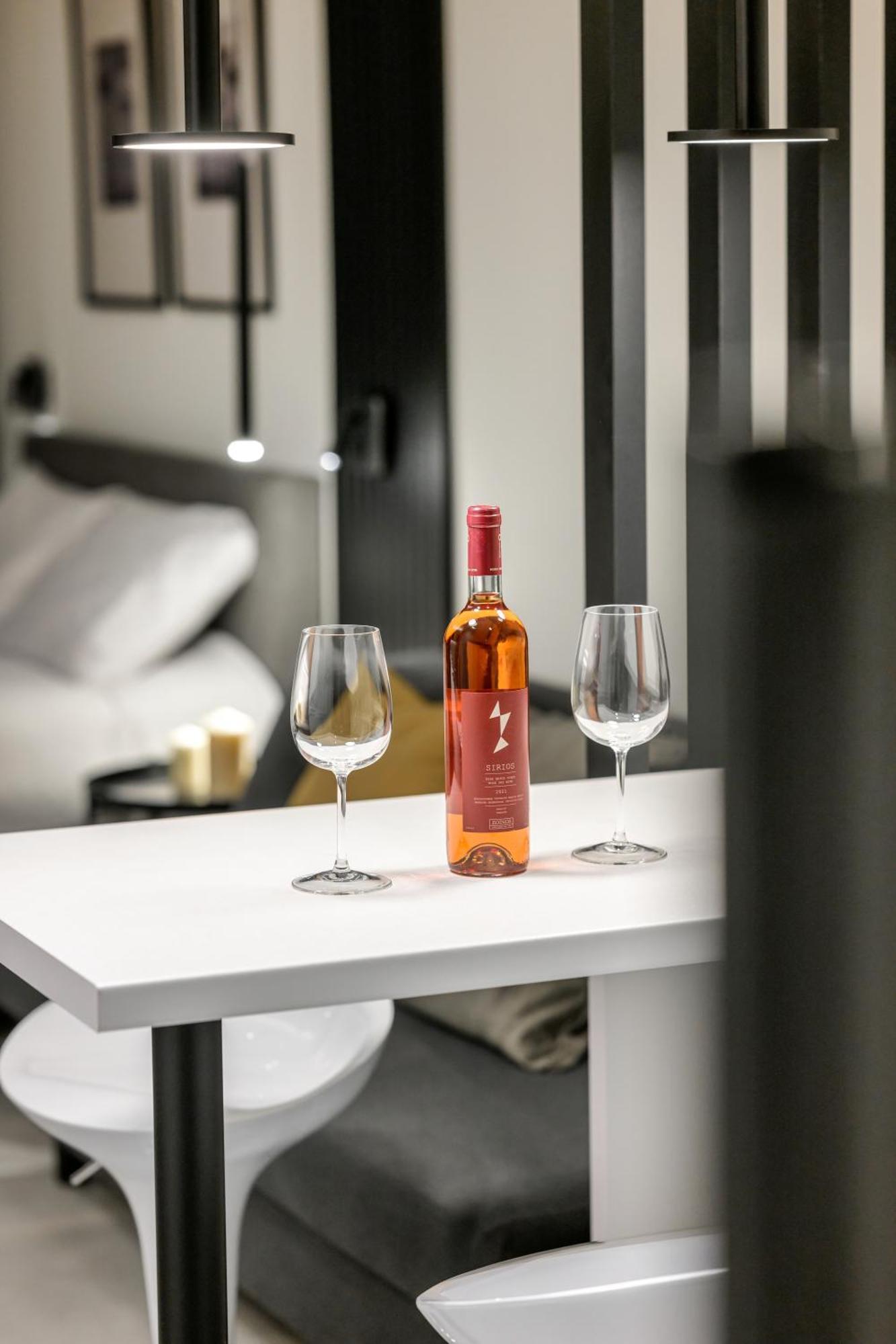 Cozyio- Ioannina City Center, Luxury Accommodation エクステリア 写真